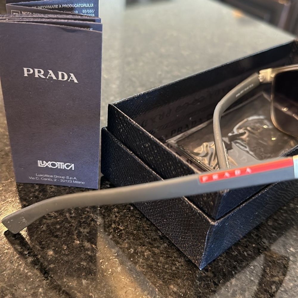 NIB PRADA Sunglasses Men’s w/box color gunmetal - Picture 8 of 8